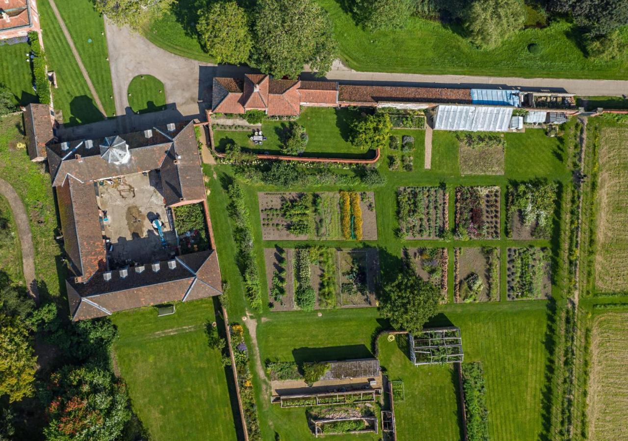 Вилла Wolterton Hall Itteringham Экстерьер фото